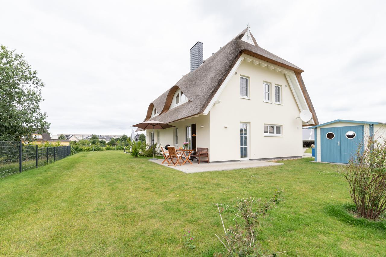Reetdachhaeuser Boergerende Exterior foto